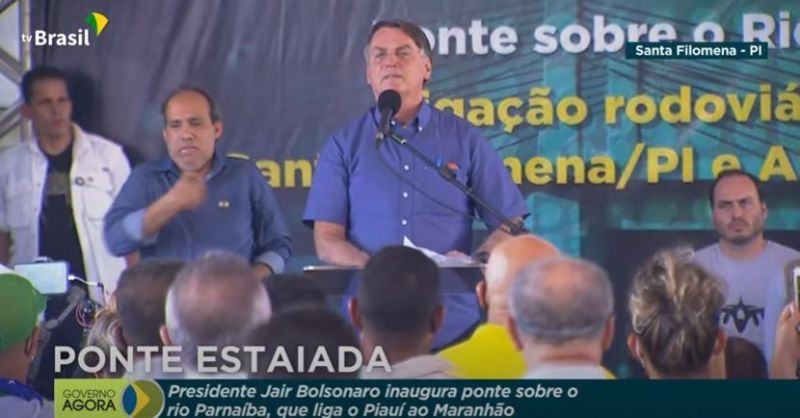 Bolsonaro discursa durante a inauguração da ponte sobre o Rio Parnaíba - (Foto: Reprodução/YouTube/TV Brasil)