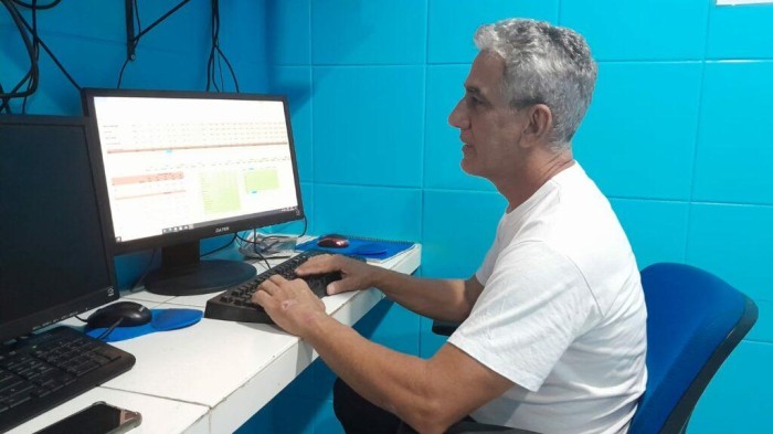 - O professor Ricardo Telles (Foto: Alcindo Barros)