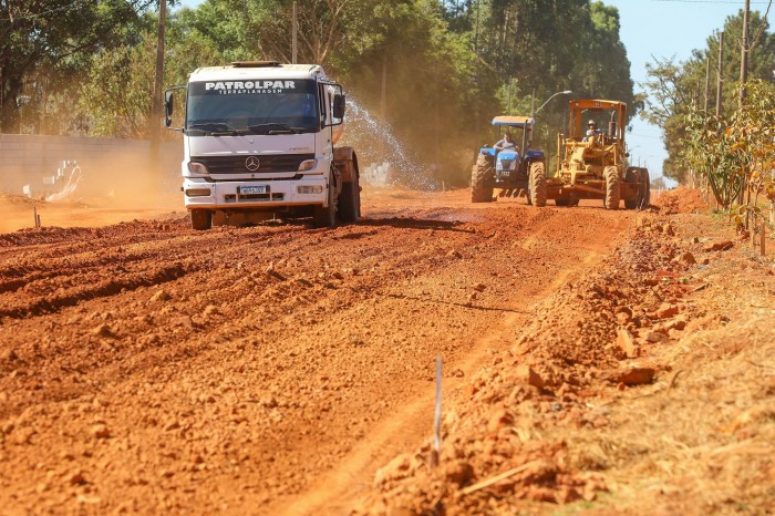 Após a conclusão da obra, os moradores vão contar com um deslocamento mais ágil e seguro, além de uma melhor estrutura em frente às casas | Foto: Paulo H. Carvalho/Agência Brasília