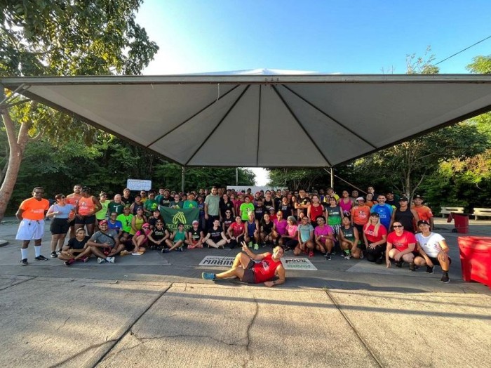 - Dezenas de corredores se reuniram no Parque Itapiracó para participar de uma corrida ecológica (Foto: Divulgação)