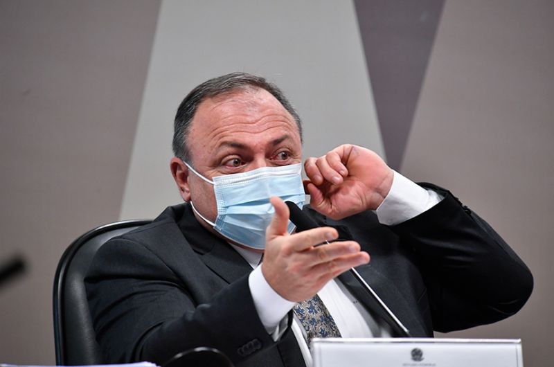 Segundo o ex-ministro da Saúde, os sistemas informatizados usados pela pasta não estavam preparados para a pandemia; tirado do ar em junho de 2020 por alguns dias, painel com números da covid-19 voltou ao ar por decisão judicial