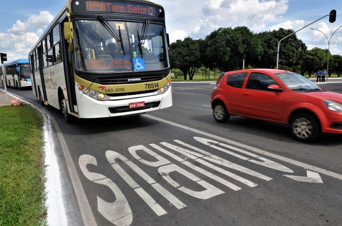 De acordo com a Secretaria de Transporte e Mobilidade haverá reforço nas viagens de ônibus no período de 10h às 12h | Foto: Arquivo/Agência Brasília