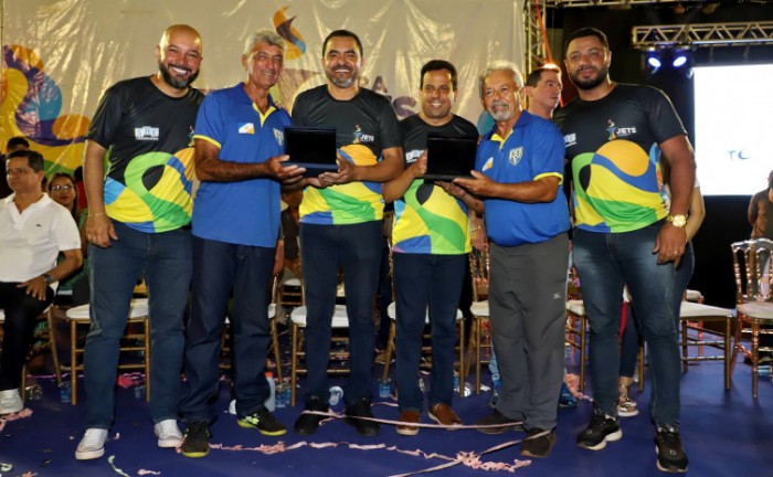 Governador Wanderlei Barbosa esteve no Estádio Leôncio Miranda, o Mirandão, no município de Araguaína, palco da abertura oficial da 32ª edição dos Jogos Estudantis do Tocantins (JETs) - Foto: Adilvan Nogueira/Governo do Tocantins