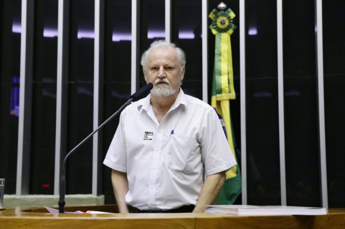 Stédile participa de homenagem ao Dia Nacional de Luta pela Reforma Agrária - (Foto: Michel Jesus/ Câmara dos Deputados)