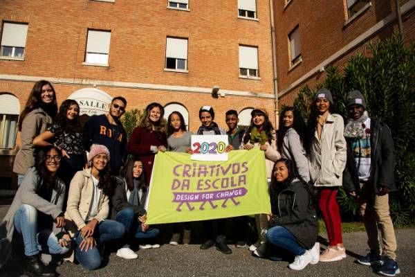 Estudantes na última edição do Criativos da Escola - (Foto: Divulgação/Criativos da Escola)