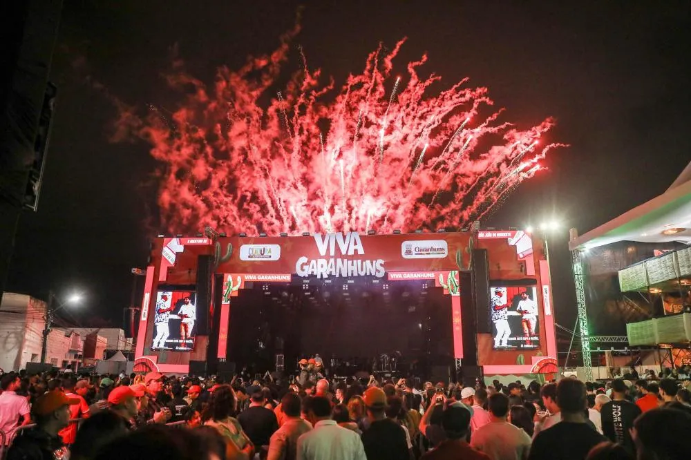 Viva Garanhuns abre o São João do Nordeste com noite de muito forró e praça cheia