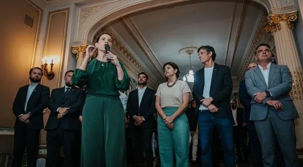 Governadora Raquel Lyra empossa novos secretários Daniel Coelho e André Teixeira Filho