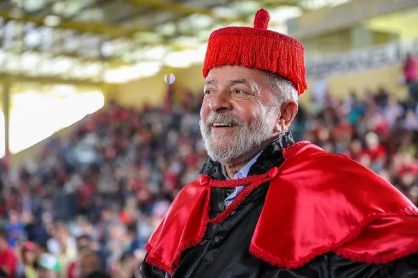 HONORIS CAUSA: Conselho Superior da UFAPE aprova Título de Doutor Honoris Causa ao Presidente Lula