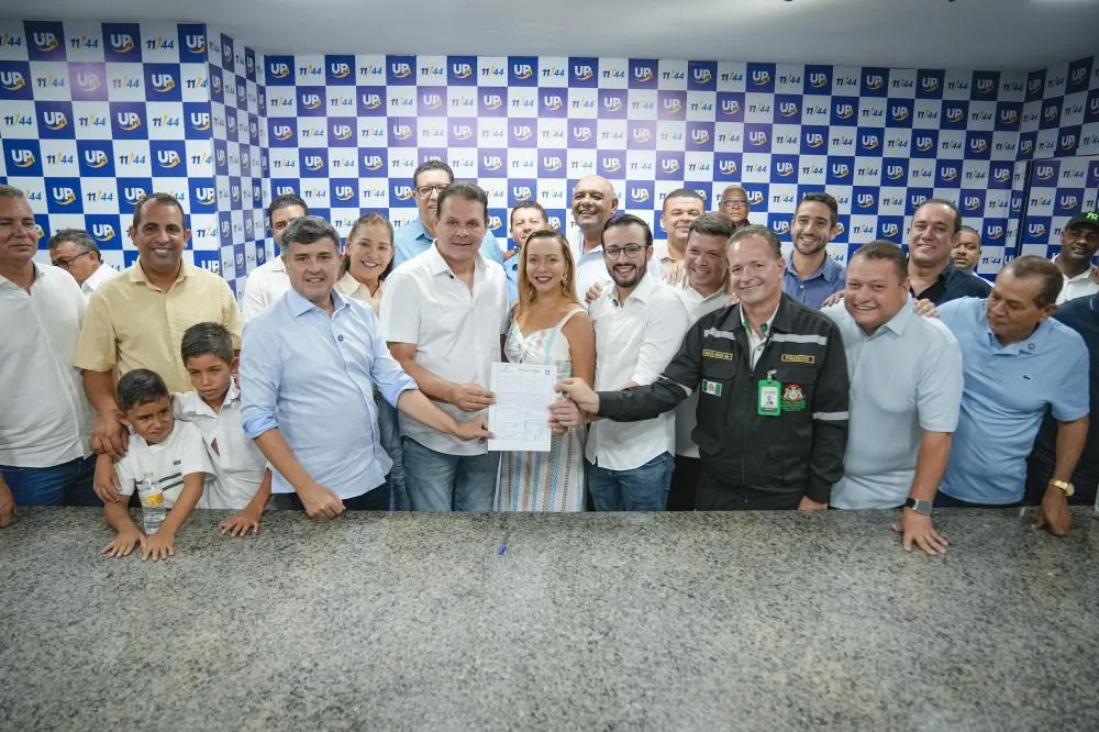 Deputado estadual France Hacker se filia à Federação União Progressista ao lado de Eduardo e Lula da Fonte