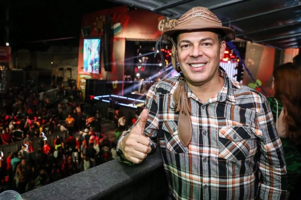 Prefeito Sivaldo Albino anuncia programação da Festa de Santo Antônio e de São Pedro