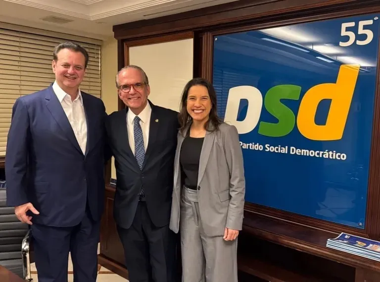 Senador Fernando Dueire anuncia filiação ao PSD e pode ser candidato à reeleição na chapa da governadora Raquel Lyra