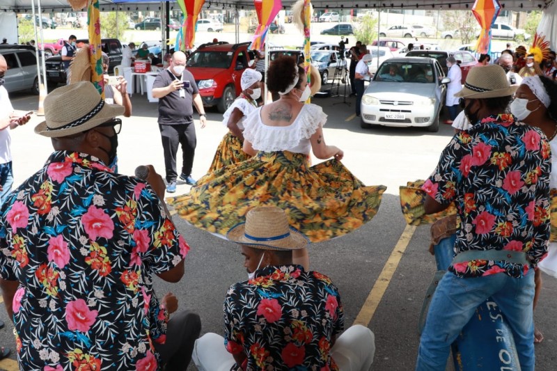<em>Grupos culturais se apresentaram ao longo do mutirão (Foto: Divulgação)</em>