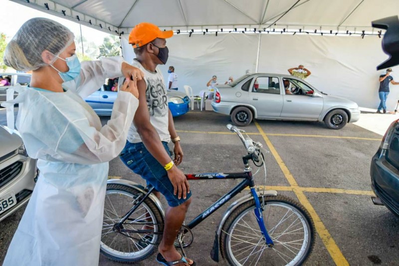 Aplicação no Arraial da Vacinação
