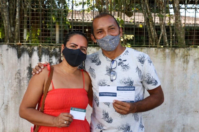 primeira dose da vacina no Dia dos Namorados