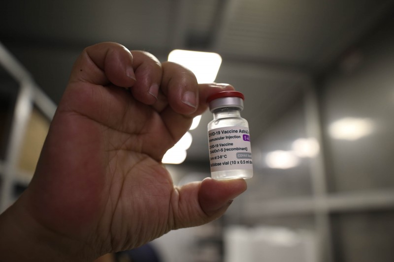 Governo do Amazonas recebe lote com 57.900 doses da vacina AstraZeneca