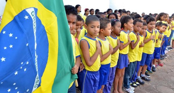 Vídeo com alunos cantando o hino deveria ser enviado ao governo. FOTO: Fabrício Cunha/Agência São Luís