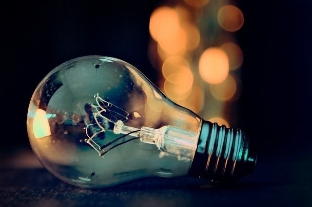 Feirão para renegociar ou parcelar dívidas da conta de luz será no sábado (26) - (Foto: Pixabay)