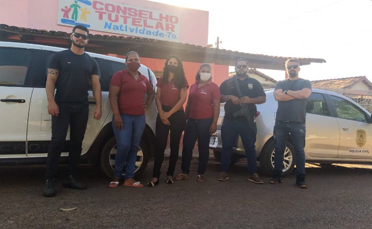 policiais civis, apoiados por conselheiros tutelares, efetuaram diligências visando apurar supostas denúncias de crimes cometidos na Região Sudeste do Tocantins - Foto: SSP/Governo do Tocantins