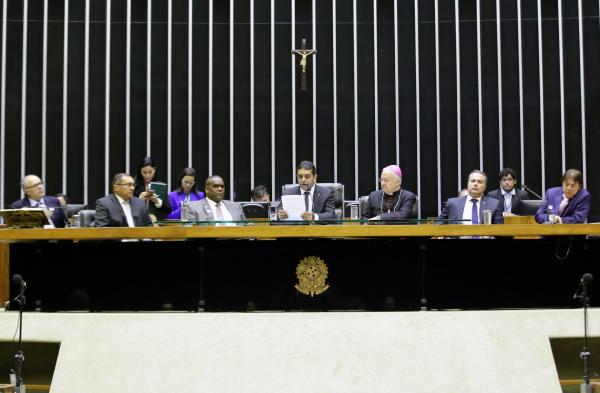 : Homenagem ocorreu em sessão solene no Plenário da Câmara. Foto: Najara Araujo / Câmara dos Deputados