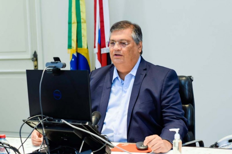 <em>Governador Flávio Dino conduziu a entrega em São Luís, no Palácio dos Leões (Foto: Karlos Geromy)</em>