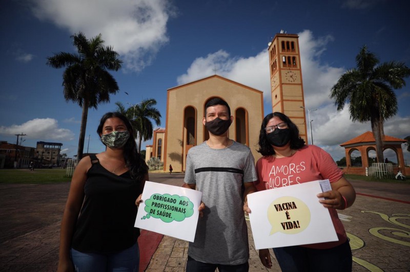 mais de 5 mil pessoas vacinadas