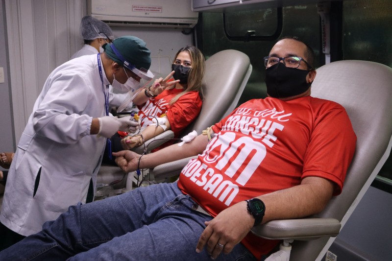 Colaboradores da Aadesam participam de campanha de doação de sangue