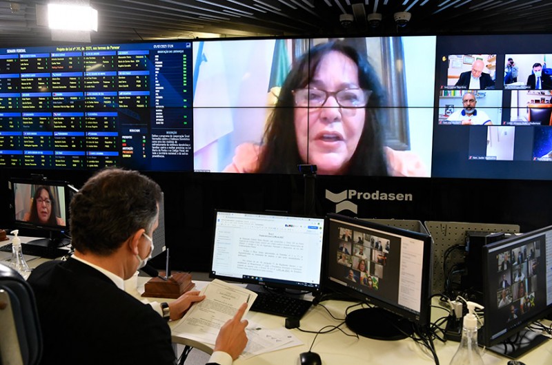 Rose de Freitas foi a relatora do projeto no Senado