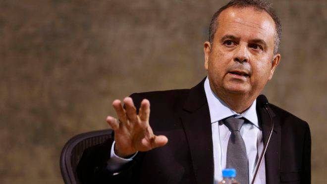 Secretário especial de Previdência e Trabalho, Rogério Marinho, afirma que volume de dados solicitados cairá pela metade.| Foto: Tânia Rêgo/Agência Brasil