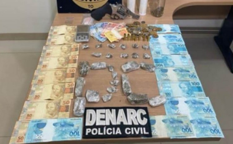 Material apreendido com casal que utilizava a própria casa como ponto de venda de drogas em Araguaína - Foto: SSP/Governo do Tocantins