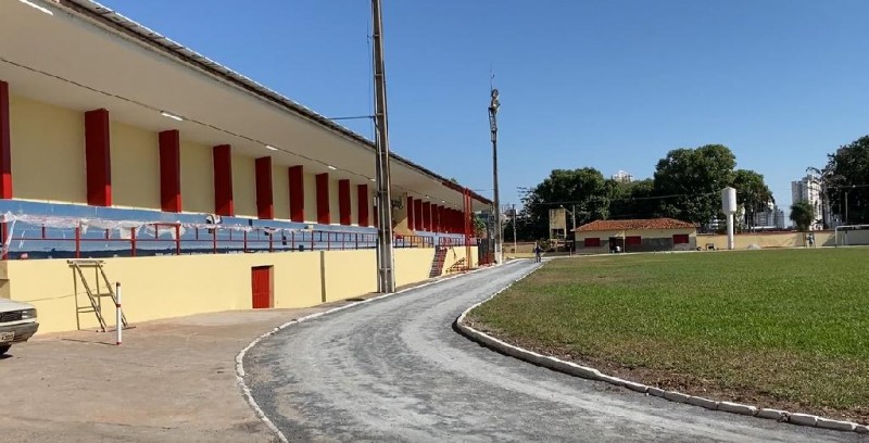 Entre as primeiras unidades beneficiadas está a Escola Estadual Liceu Cuiabano, que vai receber R$ 94.806,48 para reforma do Complexo de Atletismo e do refeitório - Foto por: David Borges