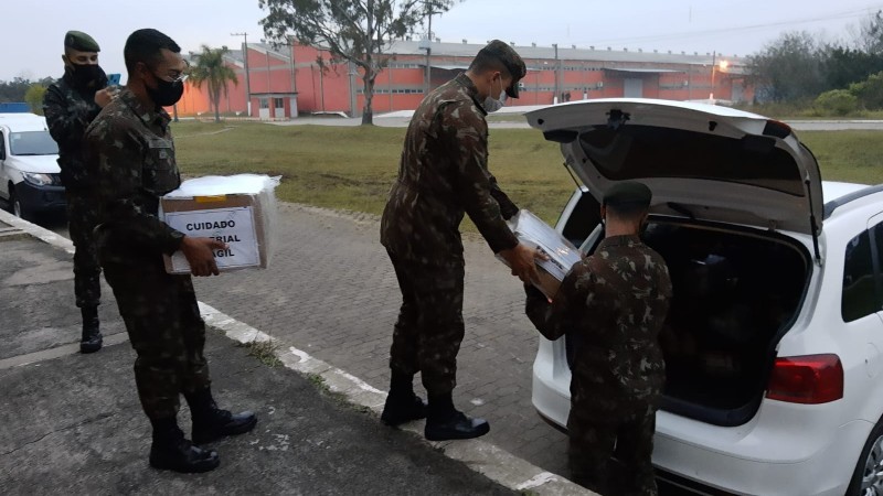 Militares do Exército organizaram a logística para a entrega mais ágil dos medicamentos - Foto: Cabo Osio / Exército Brasileiro / Divulgação