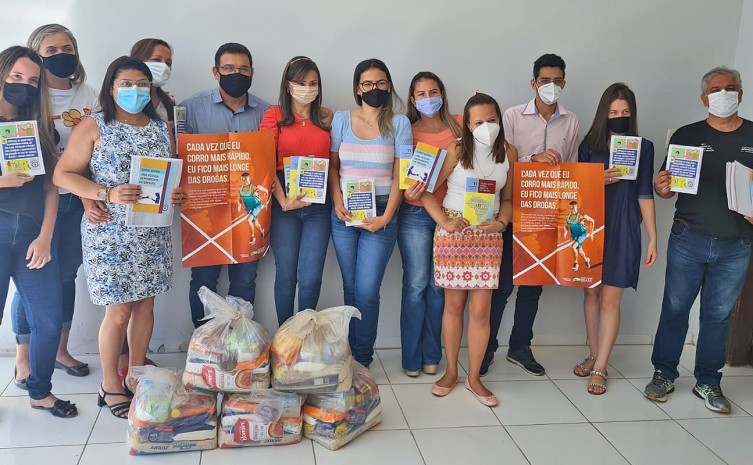 Durante a semana contra drogas, foram realizadas rodas de conversas e distribuição de cestas básicos e de materiais informativos - Foto: Seciju/Governo do Tocantins