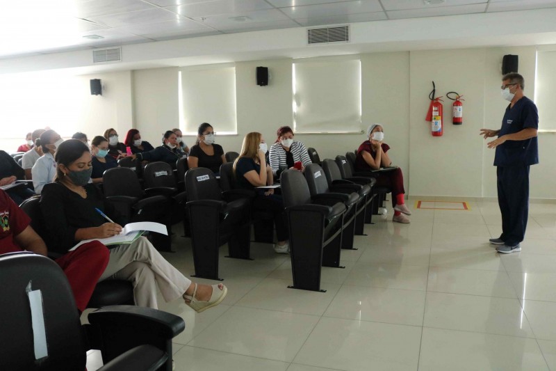 FCecon realiza treinamento