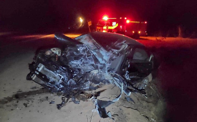 Colisão na BR-153 teve sete vítimas atendidas por bombeiros militares e Samu - Foto: Corpo de Bombeiros/Governo do Tocantins