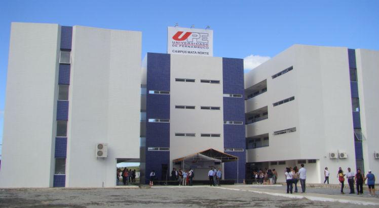 Reitor da UPE, Pedro Falcão, propõe a saída em conjunto, do Sisu, de todas as universidades estaduais. Foto: Divulgação / UPE