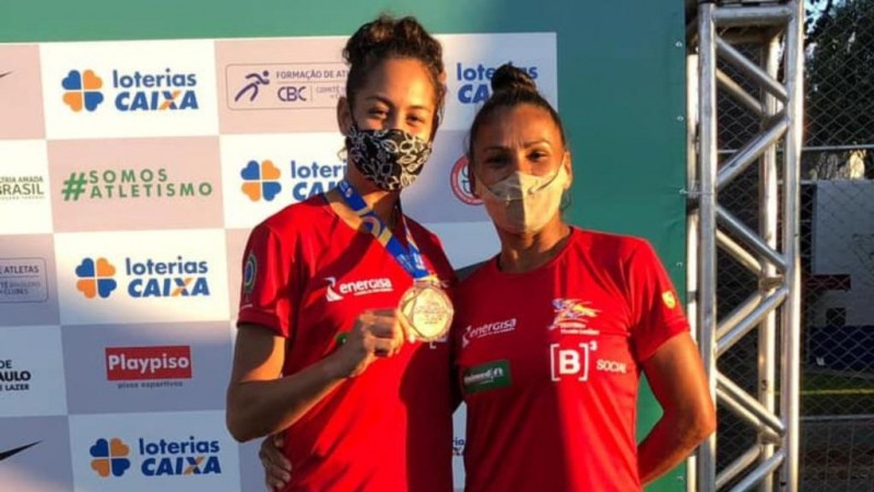 Lissandra e Cida no pódio do Troféu Brasil de Atletismo 2021 - Foto por: Divulgação CBAt