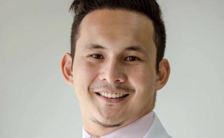 Para Luiz Aurélio Watanabe, fisioterapeuta do Emad, a chegada do aparelho de ventilação mecânica significa mais qualidade de vida para o paciente - Foto: Governo do Tocantins