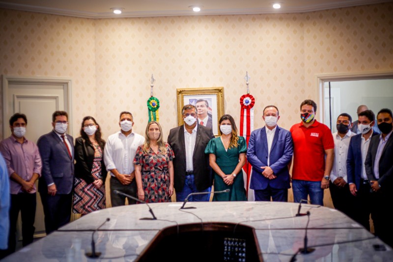 Lei que cria o Prêmio Escola Digna e o Bolsa Auxílio Educacional foi sancionada com o intuito de elevar a qualidade da educação no Maranhão (Foto: Bruno Carvalho)