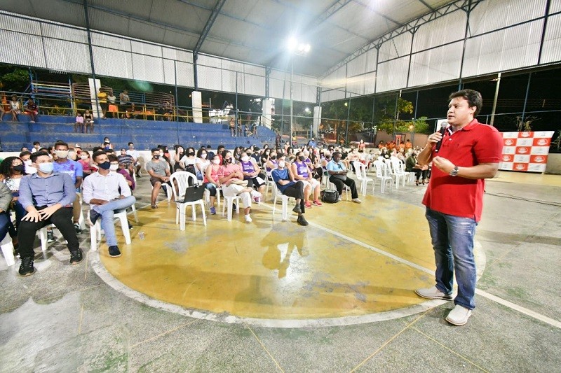 <em>Secretário Felipe Camarão discursa durante aulão inaugural do Enem (Foto: Cinaldo Oliveira)</em>