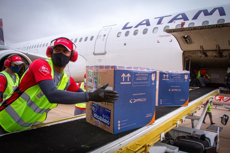 Chegarão 31.900 doses da CoronaVac e 52.820 doses da Pfizer - Foto por: Secom-MT