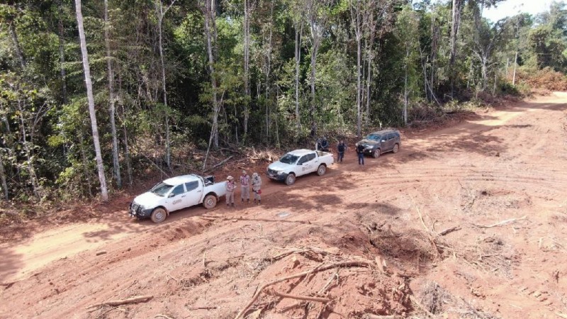 CBM contou com apoio de uma equipe da Polícia Militar para garantir a ordem e segurança durante os trabalhos. - Foto por: Assessoria CBM|MT