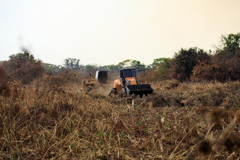 Corpo de Bombeiros é acionado para conter incêndio dentro de propriedade rural em Poconé - Foto por: Marcos Vergueiro/Secom-MT