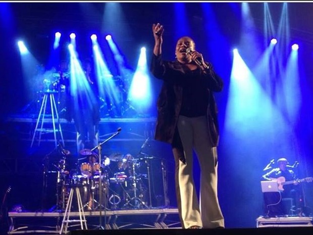 Margareth Menezes cantou para 18 mil pessoas no Festival de Inverno de Garanhuns (Foto: Facebook)