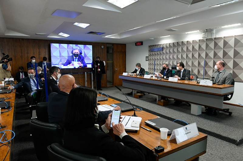 O senador Esperidião Amin durante a audiência na CI - Roque de Sá/Agência Senado
