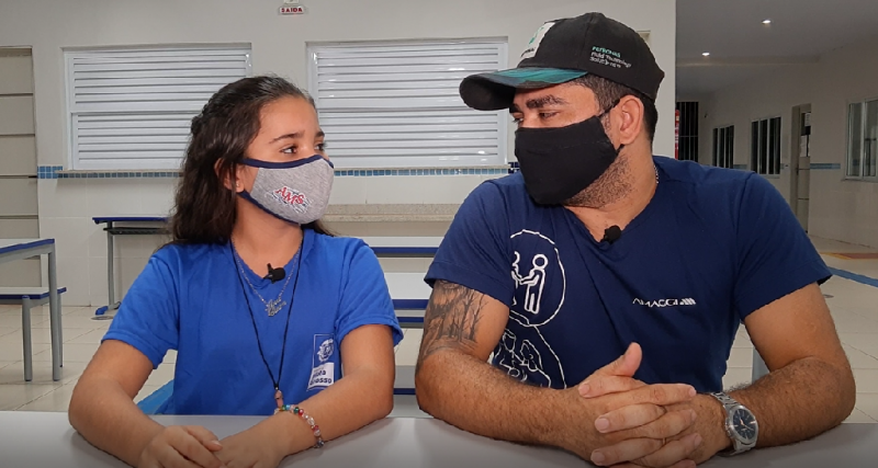 Leandro Matos e filha Ana Clara comentam volta às aulas - Foto por: Harleid Claiton