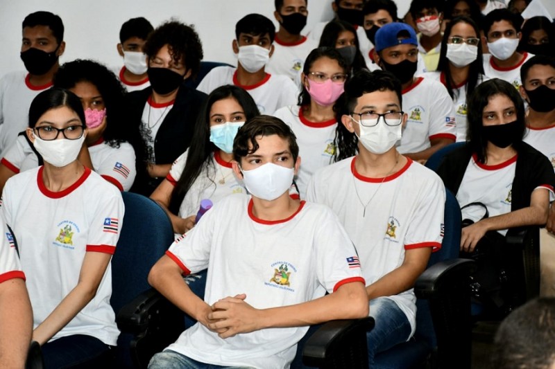 Estudantes do projeto Terceirão Não Para, desenvolvido pela regional de Chapadinha (Foto: Lauro Vasconcelos)