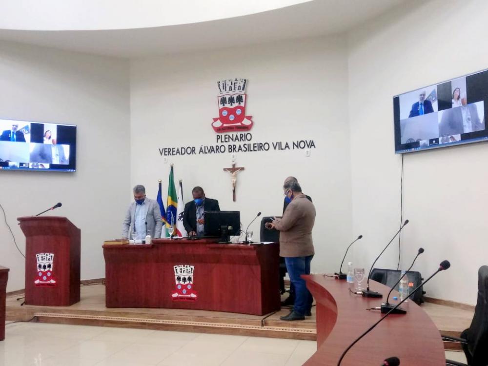 GARANHUNS: Respeitando a legislação sanitária Câmara dos Vereadores volta aos poucos as suas atividades