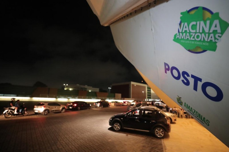 Vacina aplicada no mutirão