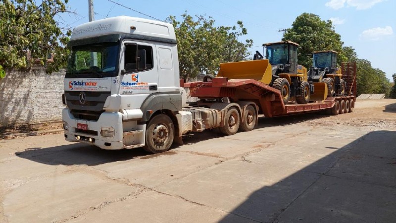 Maquinários novos sendo enviados para realização de aceiros no Pantanal - Foto por: Assessoria
