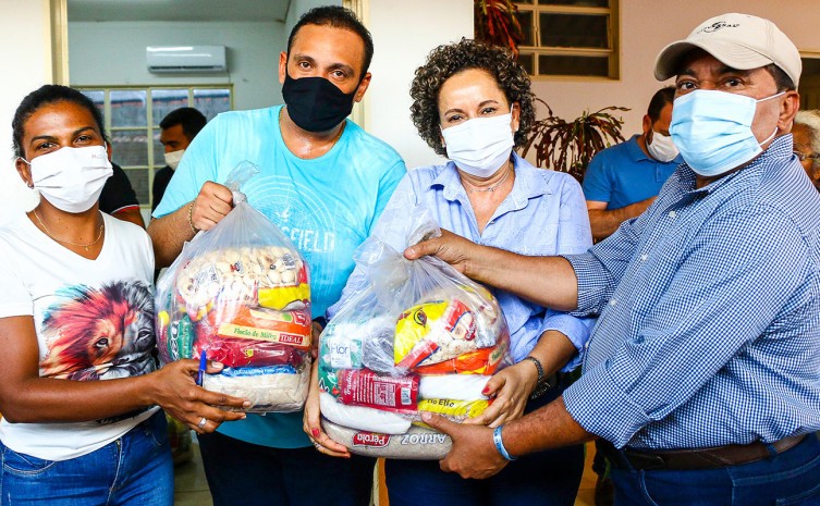 Desde o início da ação, as famílias de Gurupi já foram atendidas com cerca de 500 toneladas de alimentos - Foto: Carlessandro Souza/Governo do Tocantins